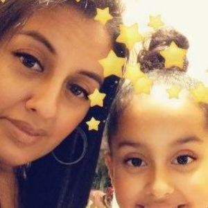 Meet your Posher, Gloria